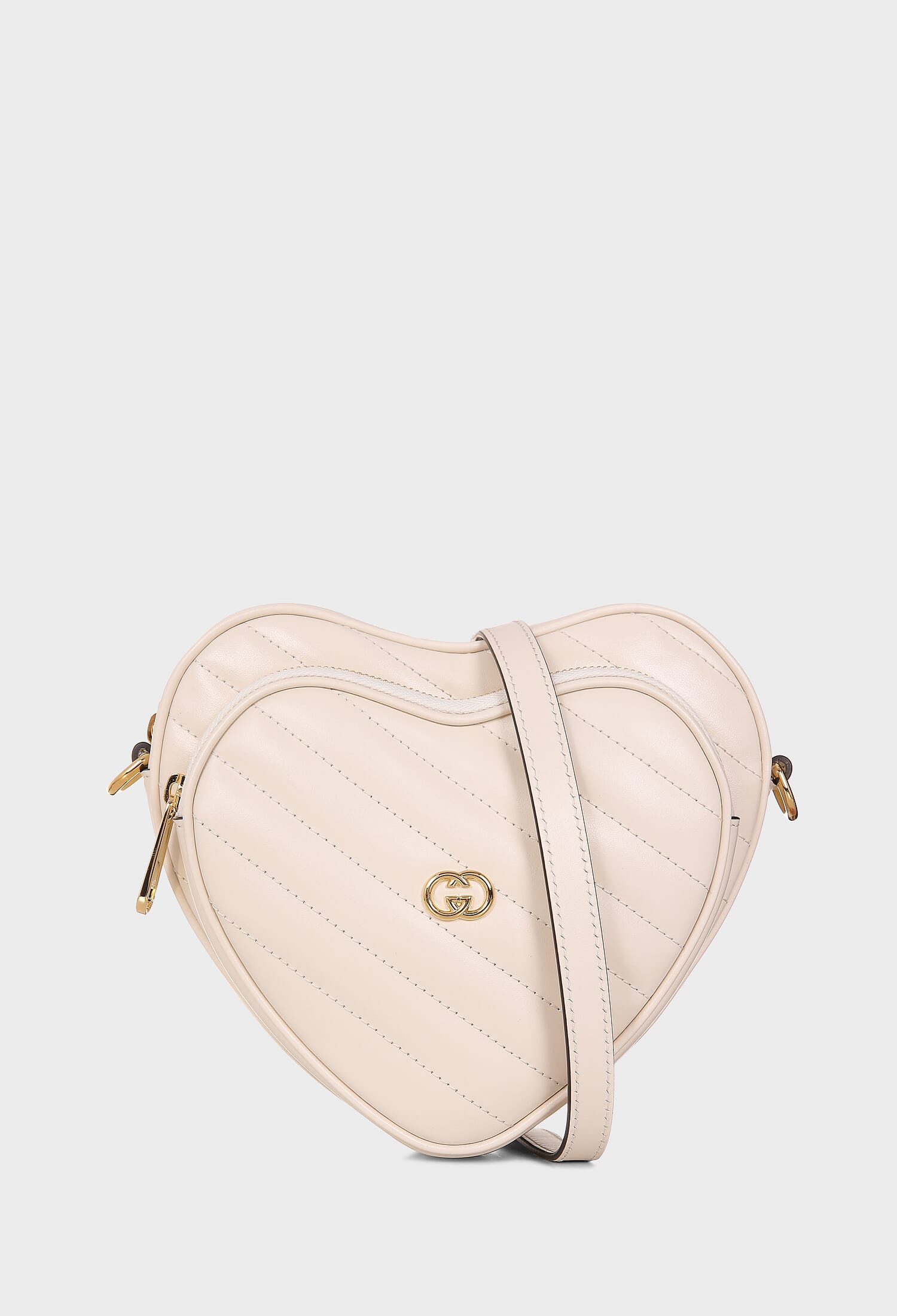 Gucci heart deals shaped bag