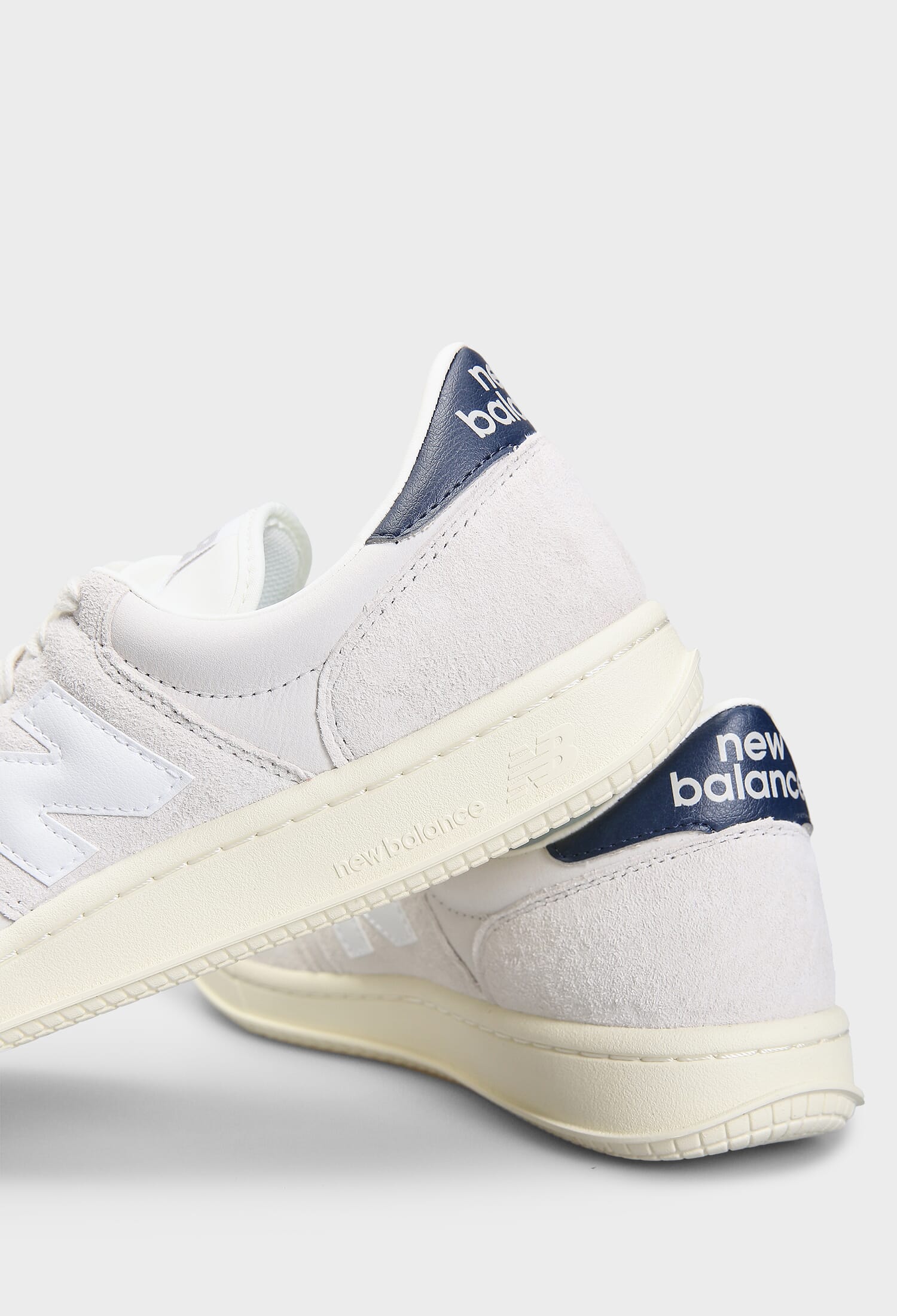 Замшеві кросівки T500 New Balance CT500NAV 125/0DF купити за ціною