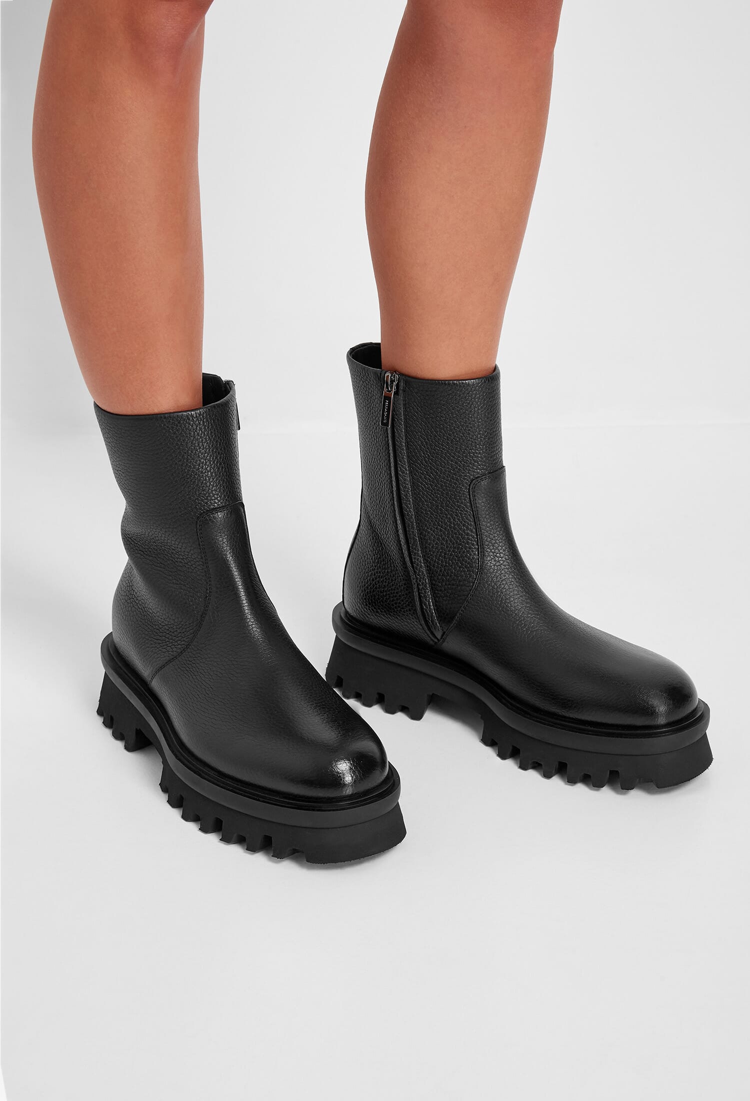 Шкіряні черевики Klem FERRAGAMO 01G194 223/0A2 купити за ціною 25