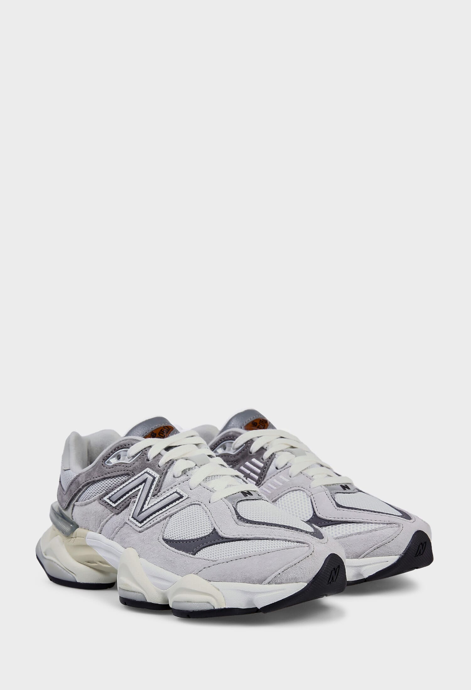 Замшеві кросівки 9060 New Balance U9060GRY 225/0D7 купити за ціною
