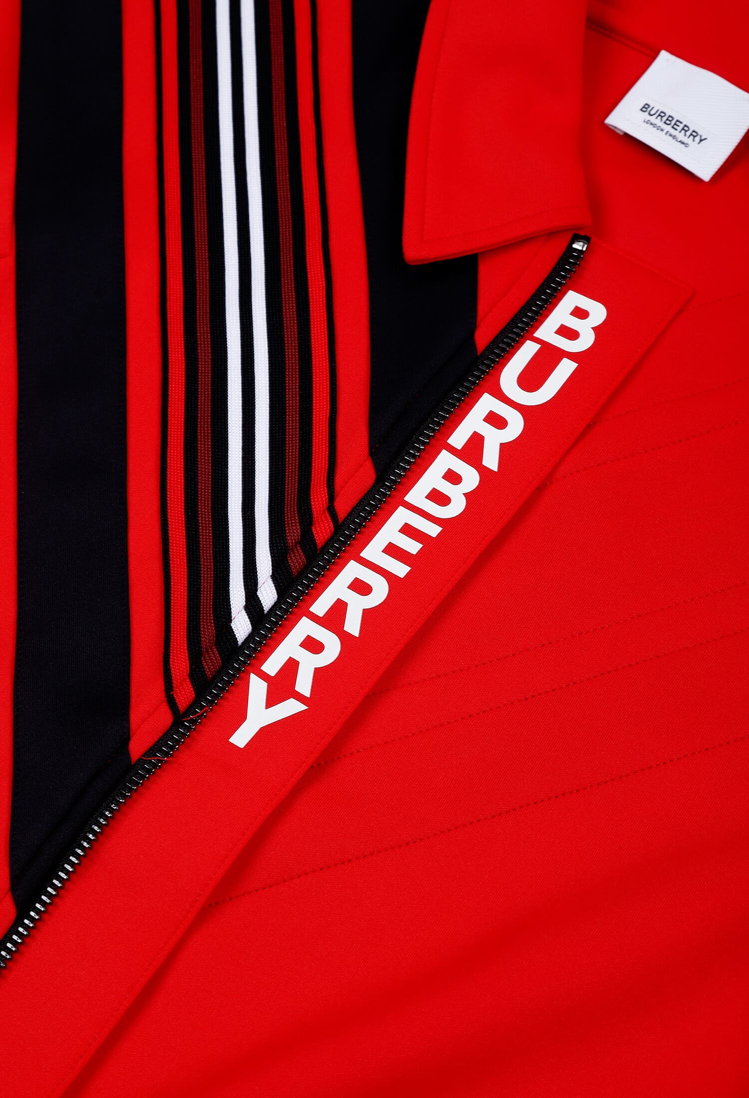 Спортивна кофта Burberry 040888 221/99c купити за ціною 11 625 ГРН