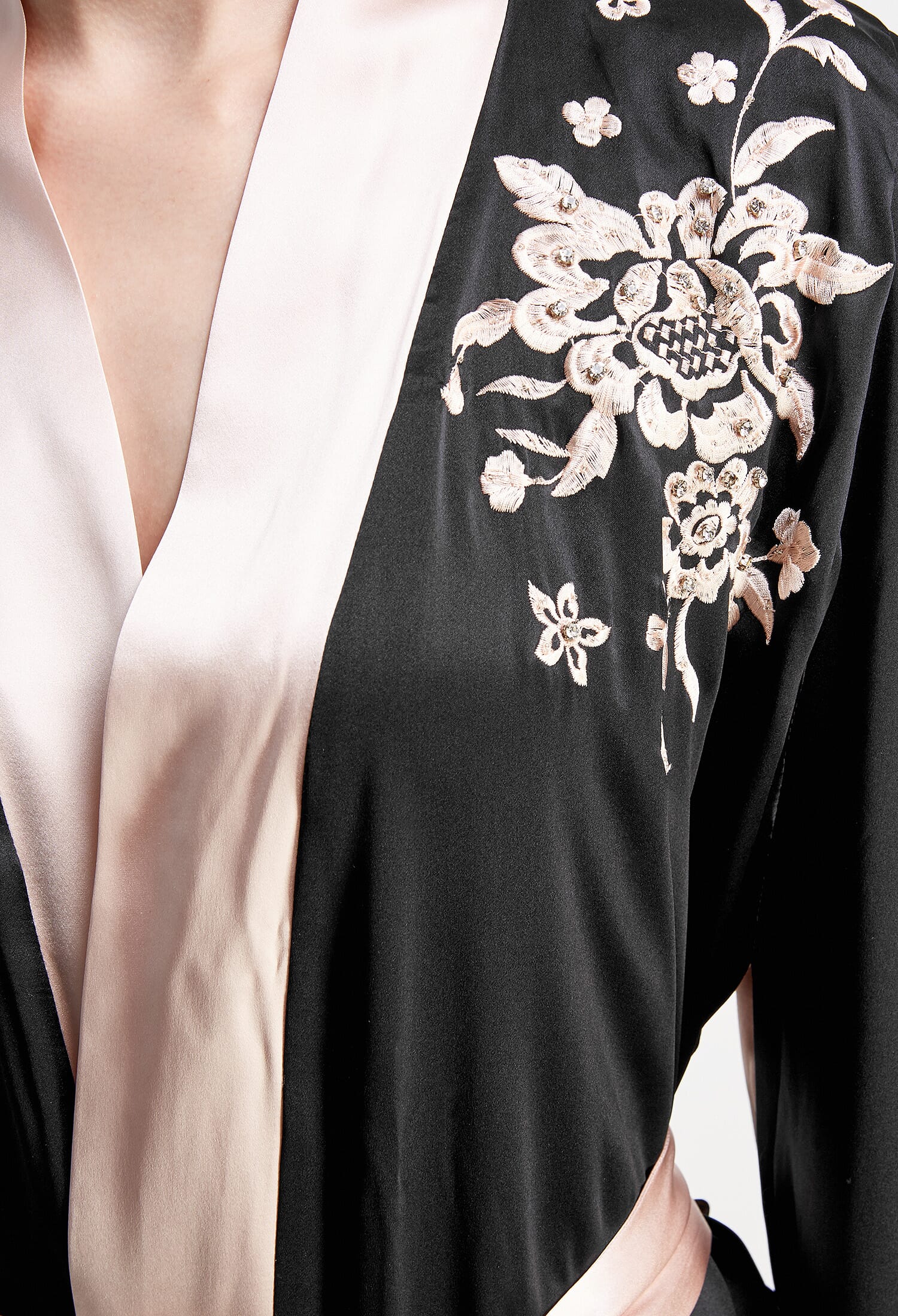 Шовкове кімоно Jenny Packham L287L 115/92c купити за ціною 0 ГРН
