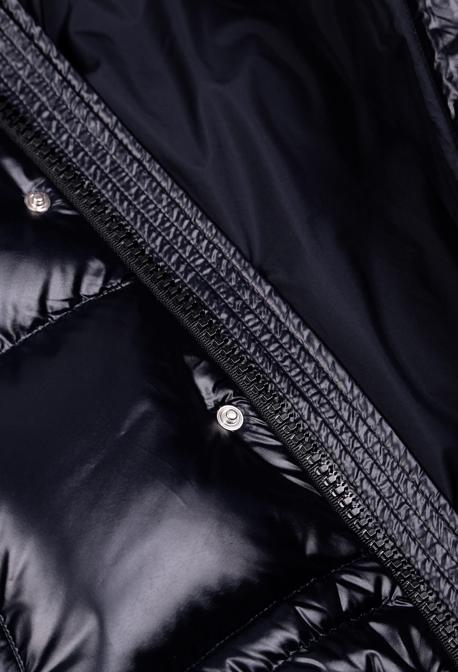 Пуховик Moncler 1C0017 223/9Q купити за ціною 95 450 ГРН | Helen