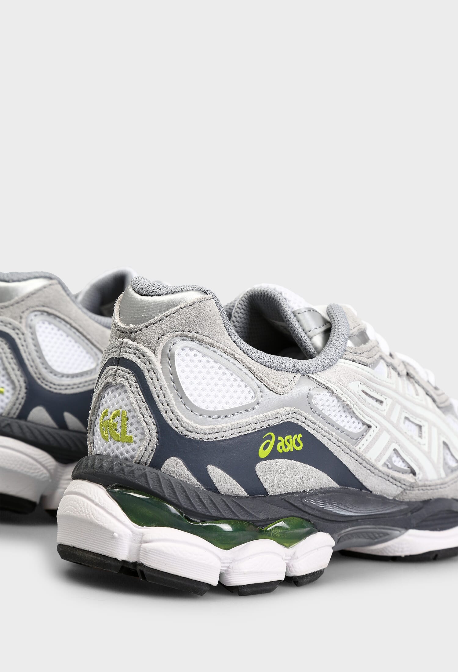 ルーフィング Кросівки Asics 1203A383 126/1I7 купити за ціною 14 100 ГРН | Helen